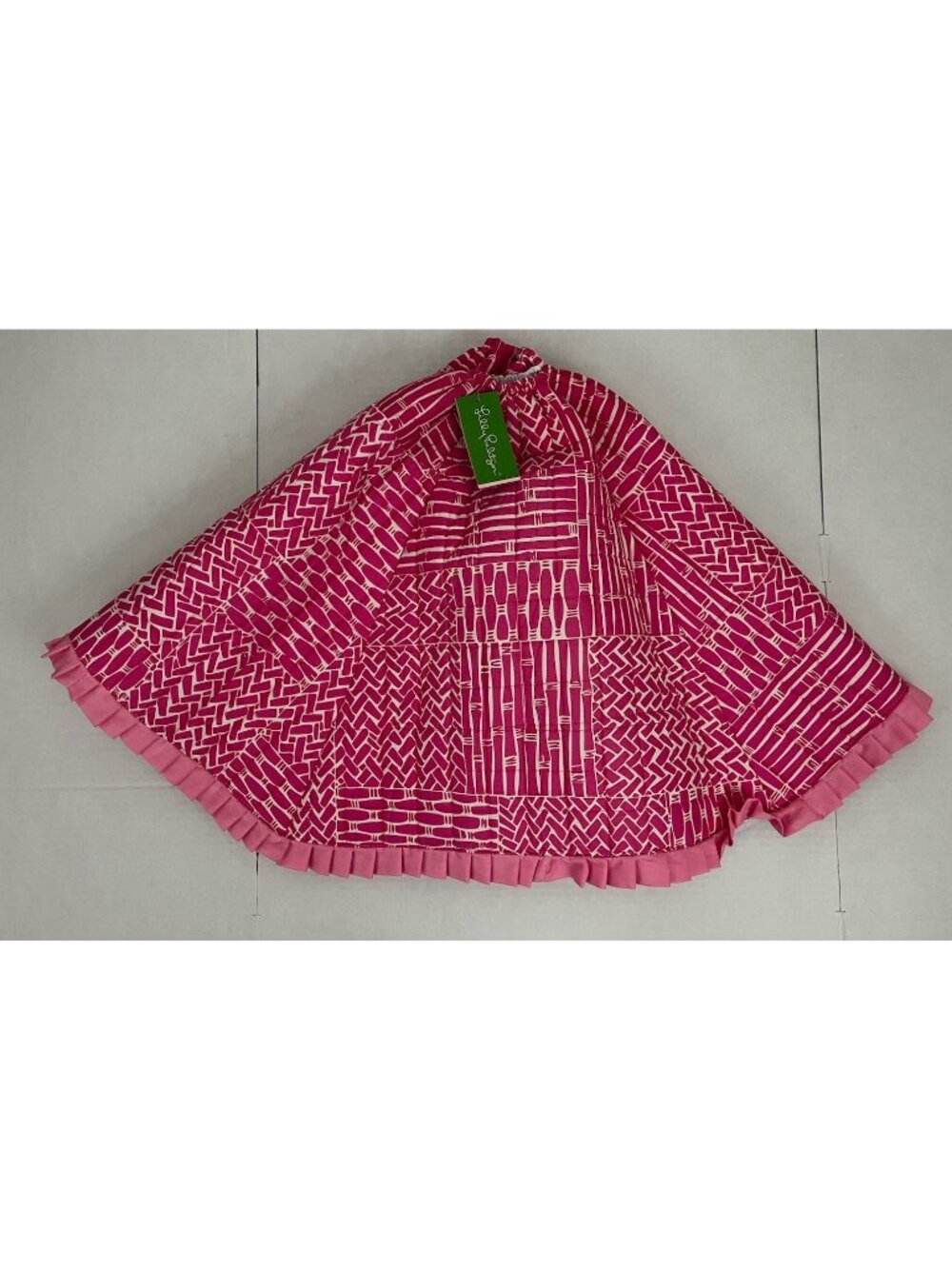 Lilly Pulitzer Christmas Holiday Tree Skirt w/ Ruffle 48" Pink Geometric NWT